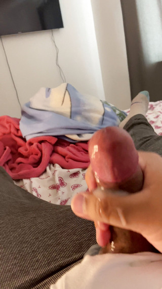 Brazilian twink shooting a big load after a pleasurable cumshot Dylan Ford