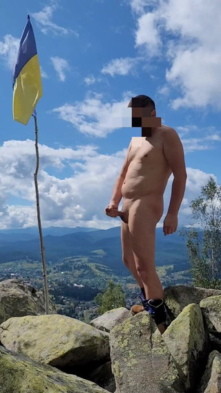 Beautiful Handjob on Top of the Mountain