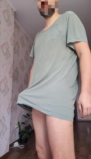 Dude Jerks off and Cums Powerfully with No Hands