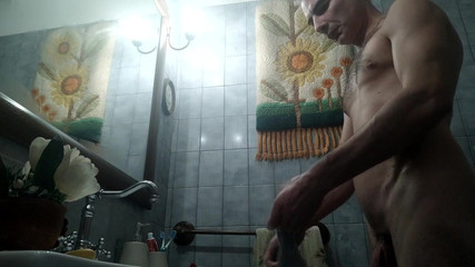 Genius naked in bath