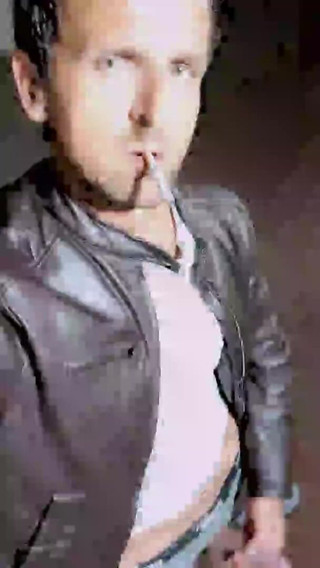 Slutboyben Cam4 Sexy Flashlight Exhibitionist in Public