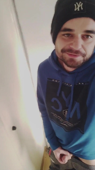 Masturbate in Train Toilets