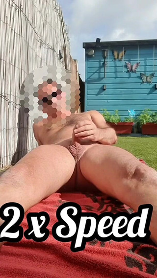 Wank and Cum in the Garden