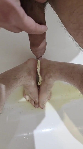 Piss on Feet