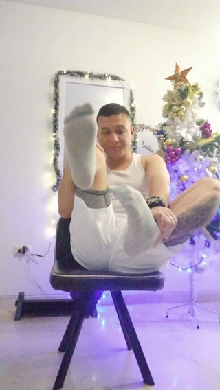 Man Gives a Video of His Feet for Christmas