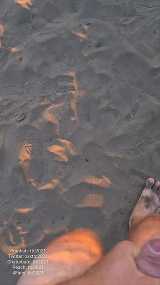 Walking Naked an Cumming in the Dunes of Maspalomas