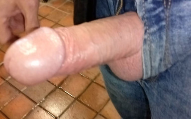 Pissing, wanking and cumming at boa urinals. Rockard Stepdaddy