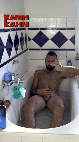 I Accidentally Came in My Own Mouth in the Bathtub