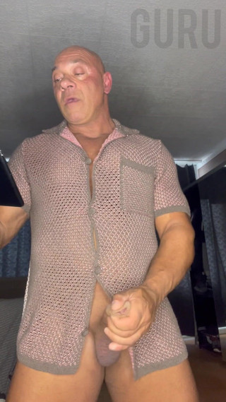 Solo Wank Jerk off Mr Guru Bodybuilder Stepdaddy