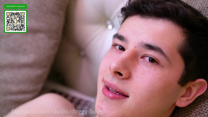 Fabio Valente Exploring His Twink Butt