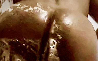 Shower Ass Shaking Clip