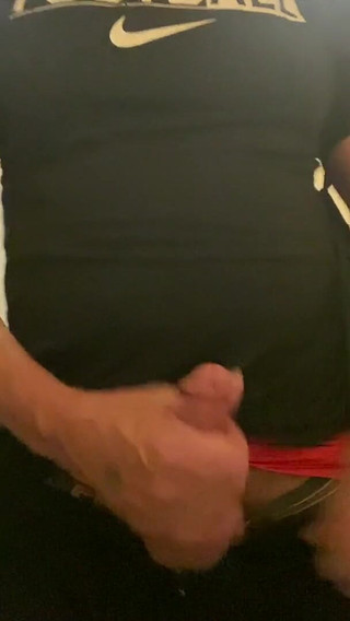 Jockdad87 Is Horny in the Bathroom Again