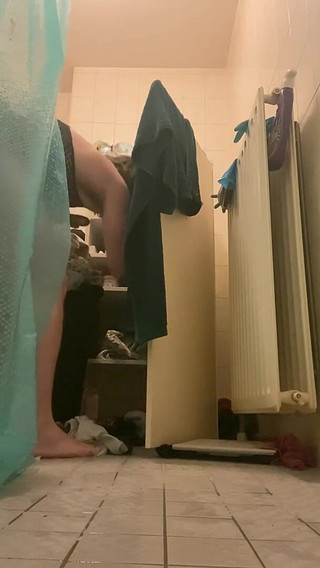 Guy Pisses Pants and Fucks His Own Asshole