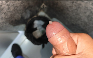 Stepdaddy's Incredible Load in the Bathroom at Work.