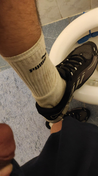 Dirtyjunkbro (dj -bro) in the Toilet, Totally Wet, Dirty Pissed Socks and Sports Shoes
