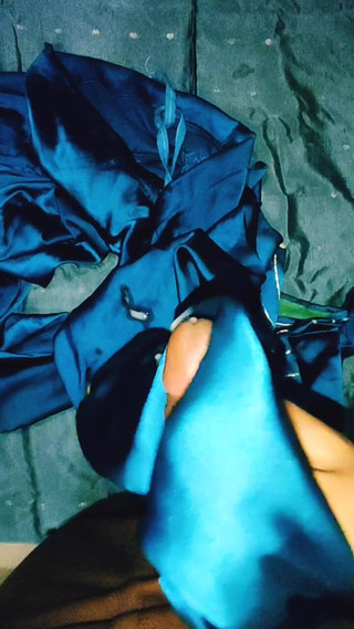 Satin Silk Handjob Porn - Handjob and Cum on Stolen Satin Silky Blue Suit Salwar of Nurse (70)