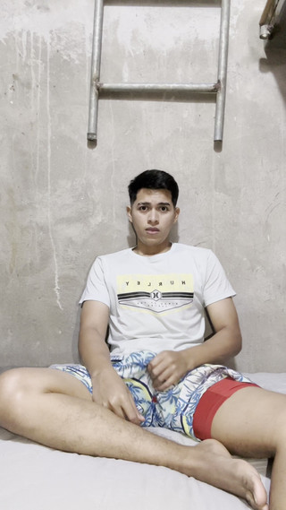 Alan Tokers Masturbates in His Room