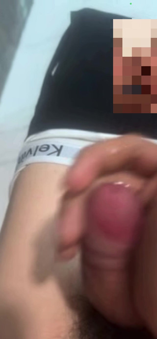 18 Year Old Straight Boy Gets Message From Stanger Then Jerk Together Online