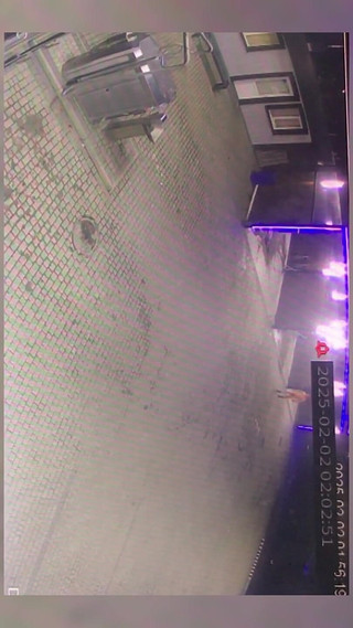 Exhibitionist at the Car Wash