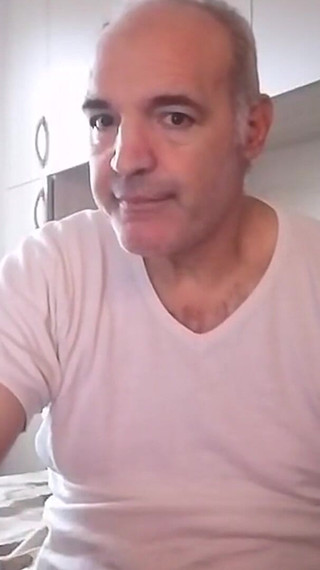 A Nice Handjob as Soon as I Woke up