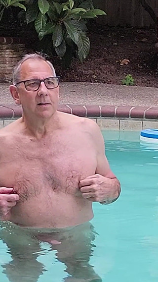 Underwater Pool Bb Fuck!