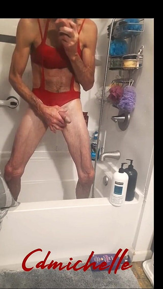 Cdmichelle Talking a Shower While Sucking & Fucking Dildo