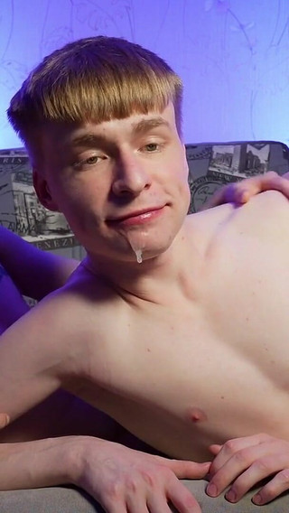 Blowjob on Live Webcam: Twinks Matty and Aiden Suck and Cum Online