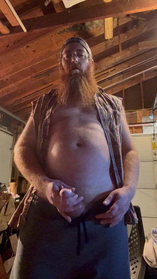 Casual Garage Pissing