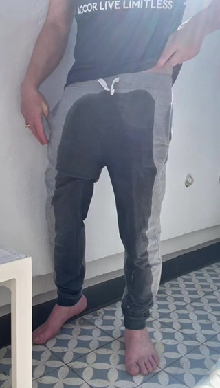 Truth or Dare - Had to Piss and Wet My Pants