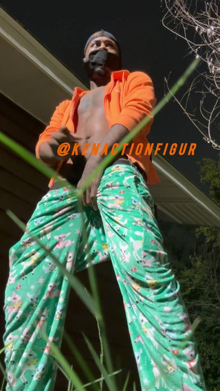 Kenactionfigur Busting a Big Ass Nut Outside the Trap House