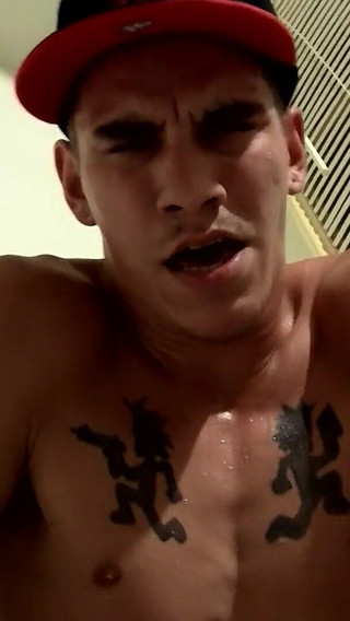 Beating That Big Straight Dick!