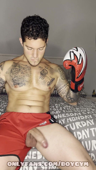 Gay Boxing with a Big Cock!!