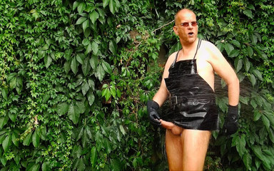 Horny Rubber Gardener 27 (wet Play and Piss) Nice Price