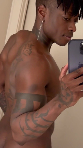 How’s the new tat looking??