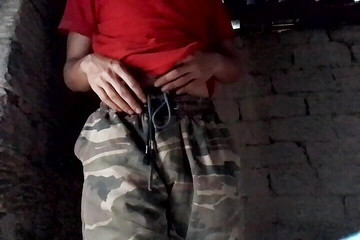 Sonam Khan's Boyfriend Piss Tribute