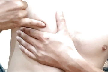 Non-stop Wanna Nipple Play