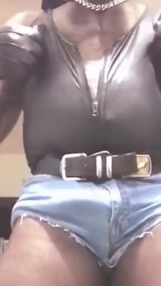 Sexy Black Bodybuilder Performance in Gear and Big Stiff Dick Wank and Heavy Cum