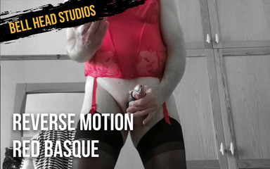 Reverse motion red basque