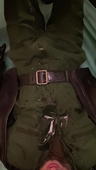 Russian Military Man Pissing on Kinky Policeman