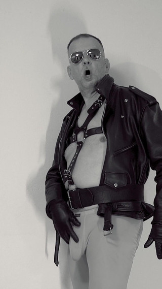 Lycra Leather Hunk 11 (two Cum Shots Xl)